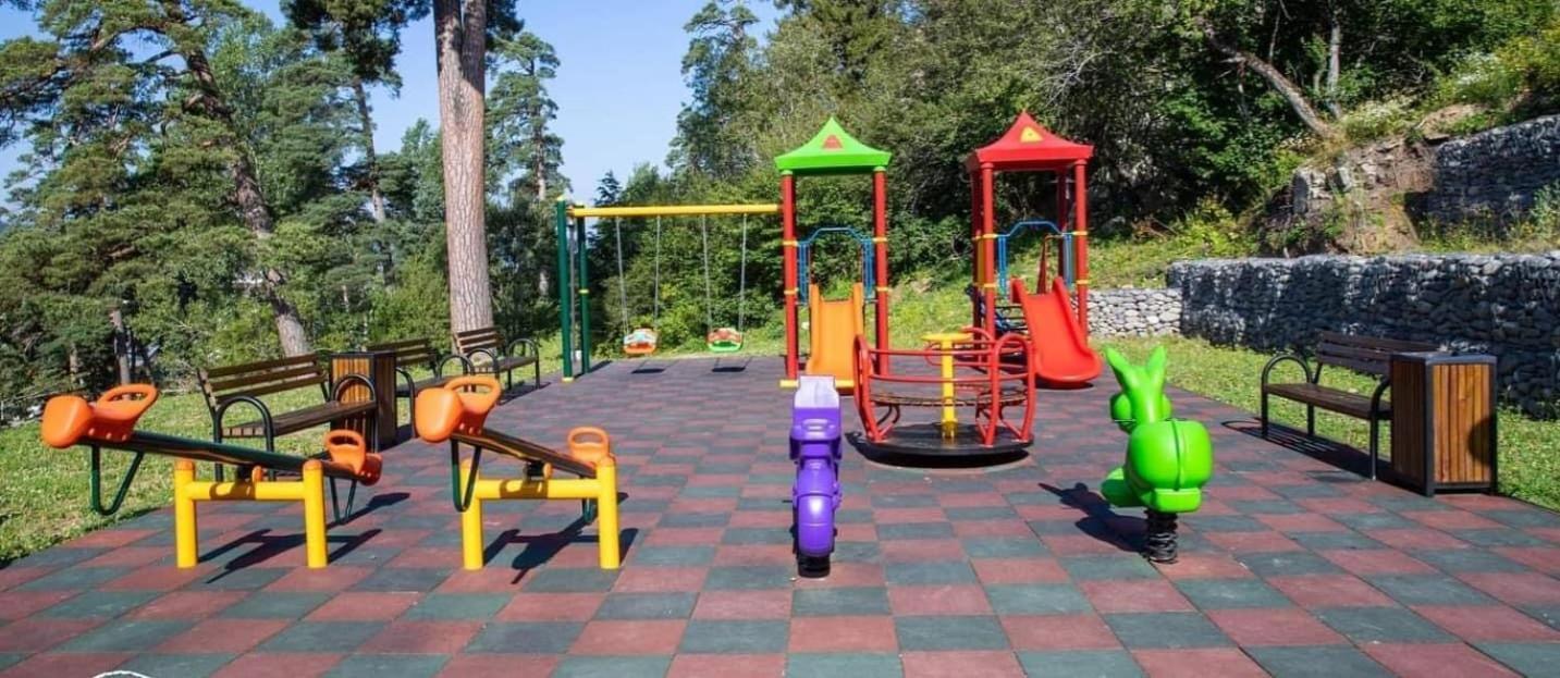 Hotel Archi Kokhta Bakuriani Ngoại thất bức ảnh